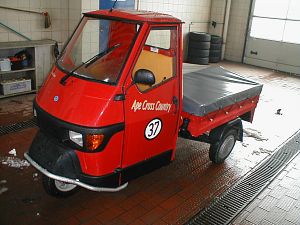 Piaggio Ape 50 mit Abdeckplane