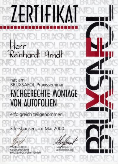 Zertifikat für fachgerechte Montage von Autofolien Tomei Schoenheide